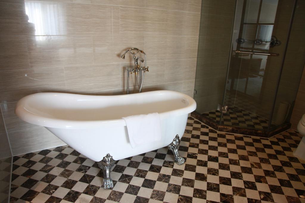 New Gloria Plaza Garden Hotel Харбин Номер фото