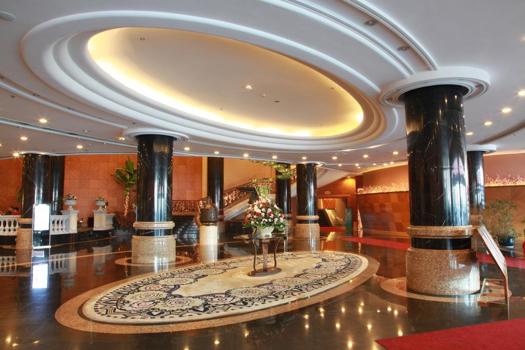 New Gloria Plaza Garden Hotel Харбин Экстерьер фото